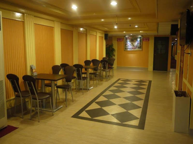 Jing Dian Business Hotel Taoyuan Exterior photo
